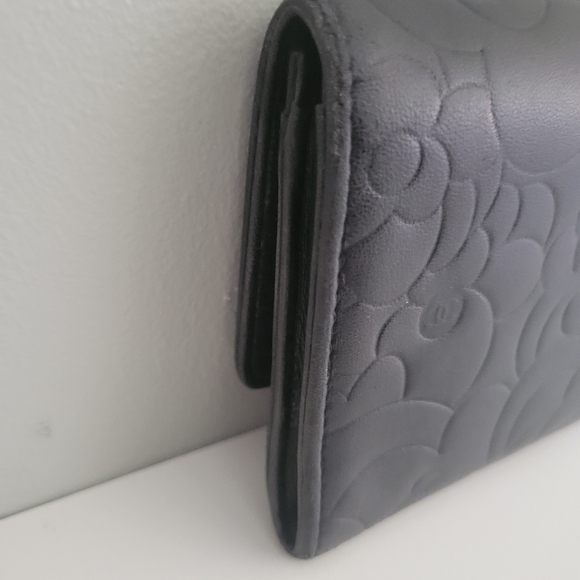 Chanel lamskin wallet with COA - Picture 8 of 13